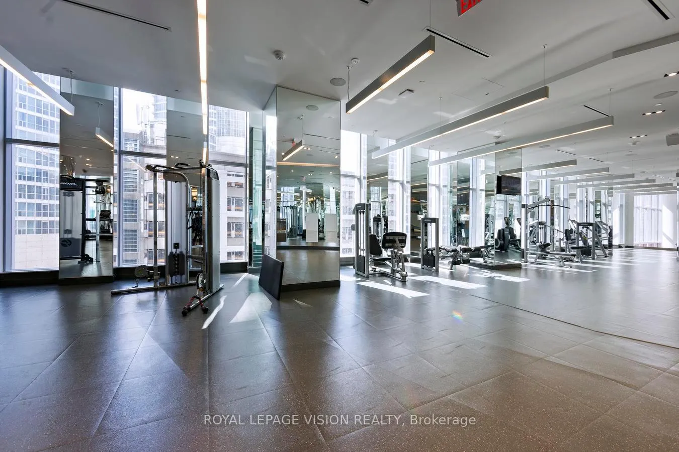 Photo 16 of Unit 1006, 10 York Street, Toronto, Waterfront Communities — HOMEH