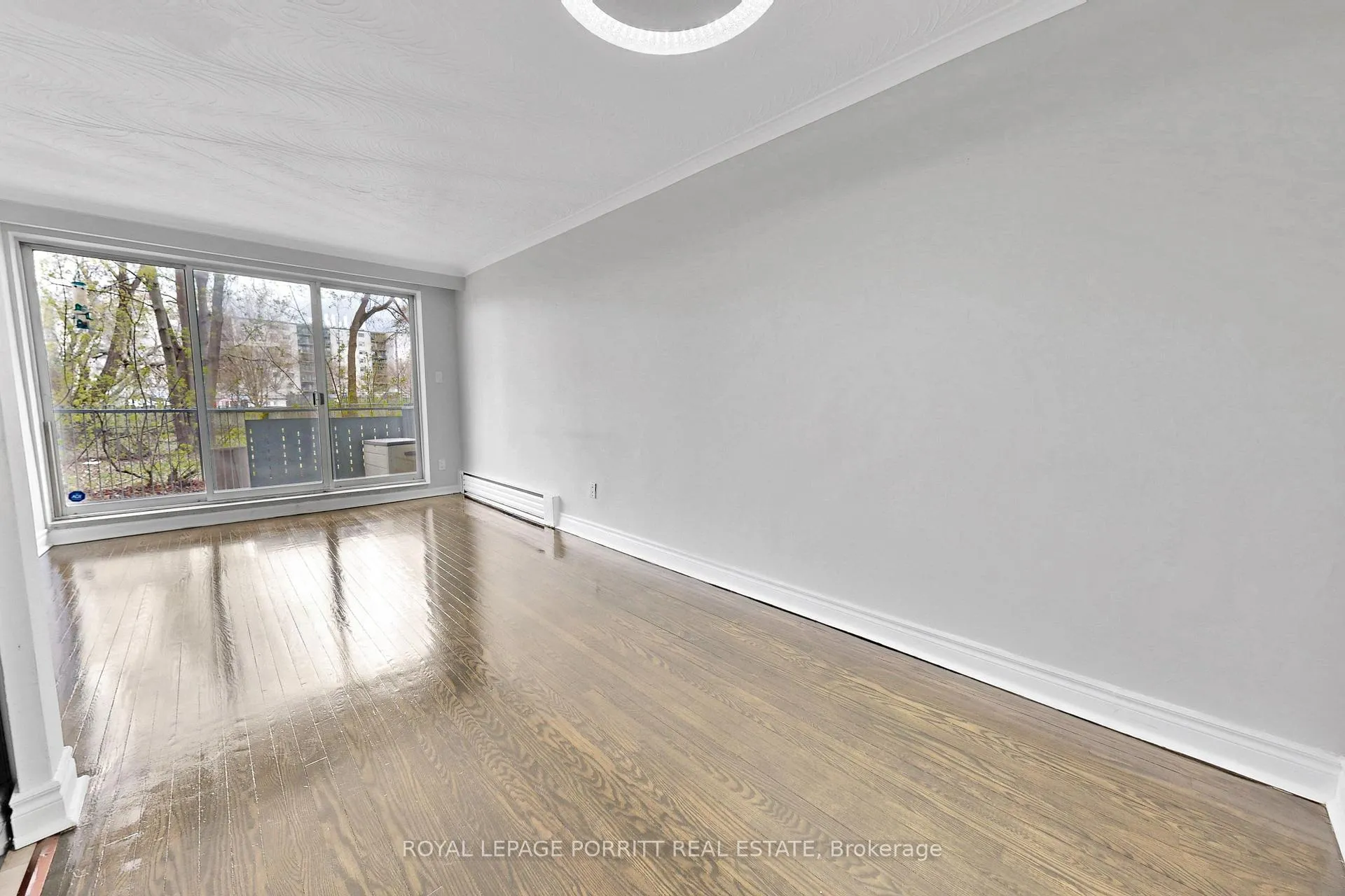 Photo 11 of Unit 5, 4 Superior Avenue, Etobicoke, Mimico — HOMEH