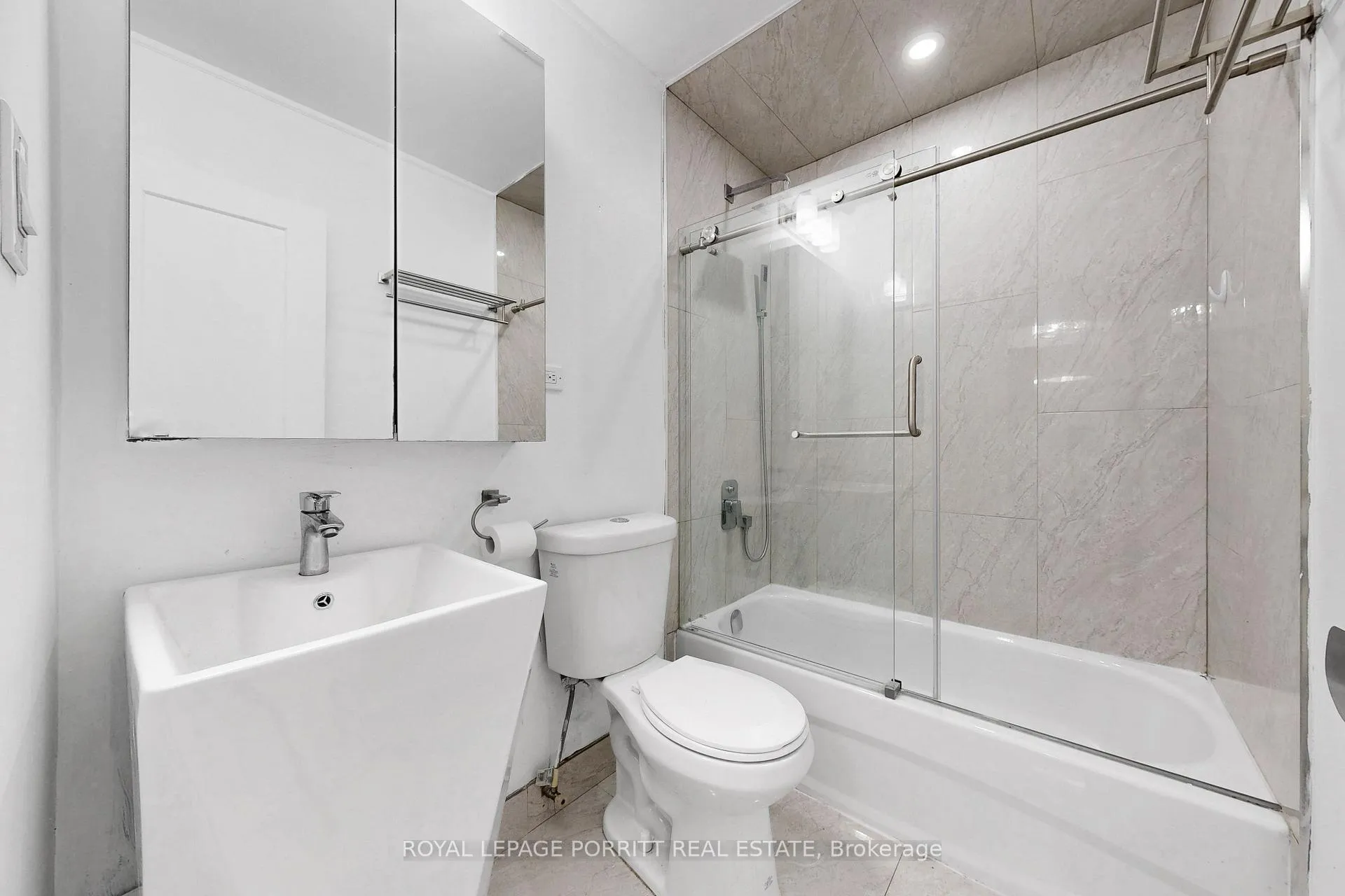 Photo 18 of Unit 5, 4 Superior Avenue, Etobicoke, Mimico — HOMEH