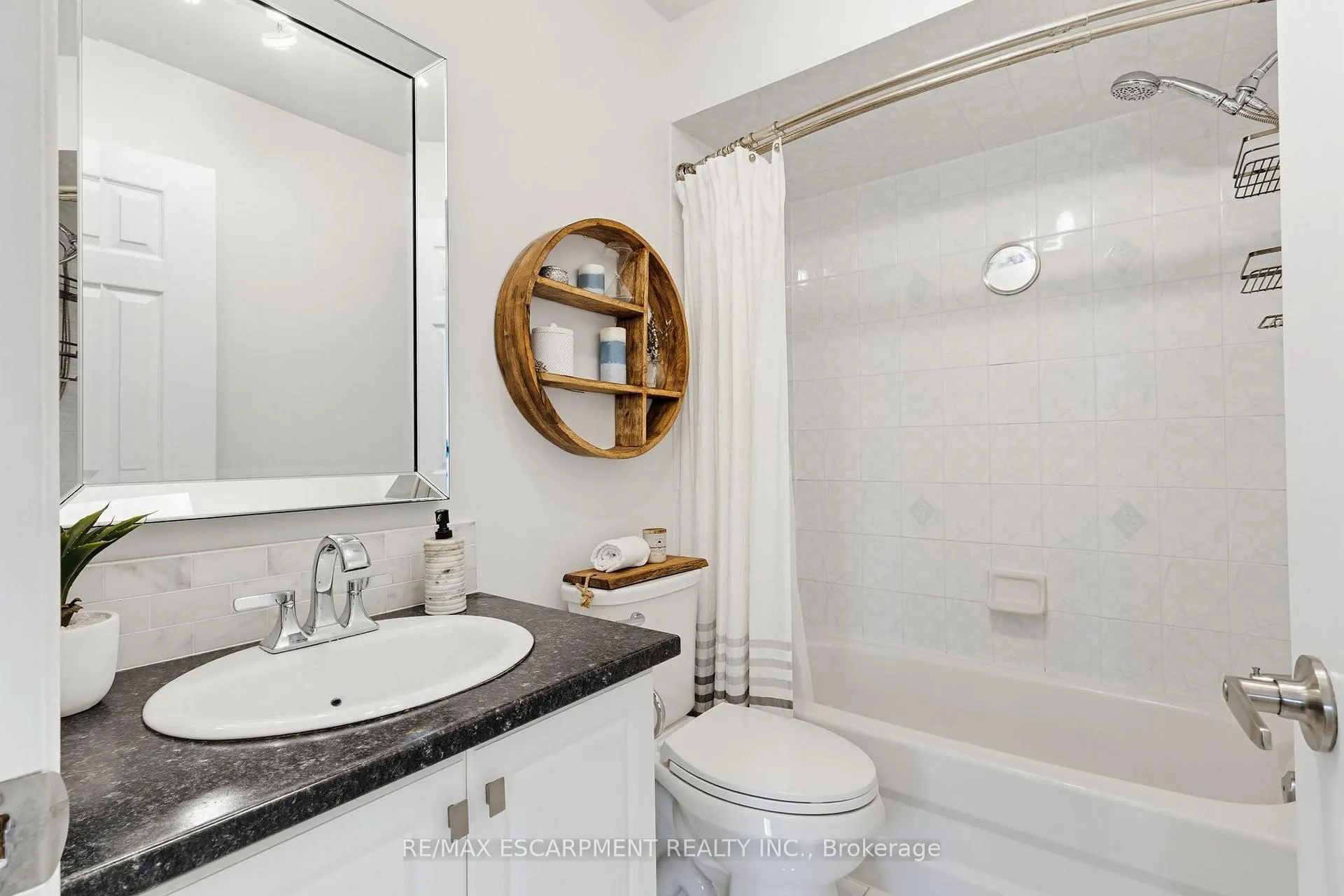Photo 21 of Unit 38, 5555 Prince William Drive, Burlington, Appleby — HOMEH