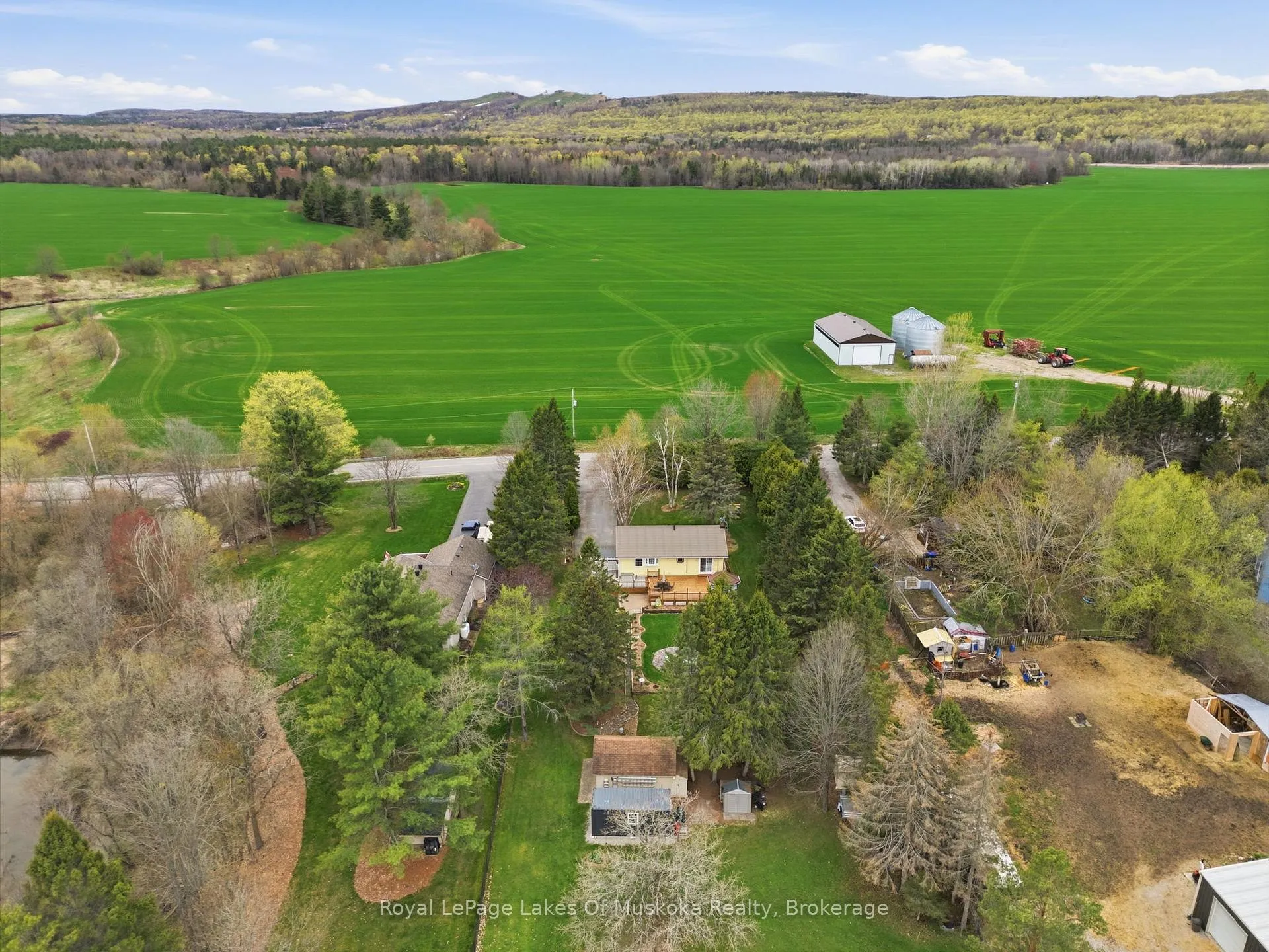 Photo 45 of 4917 Line 9 N, Oro-Medonte, Rural Oro-Medonte — HOMEH