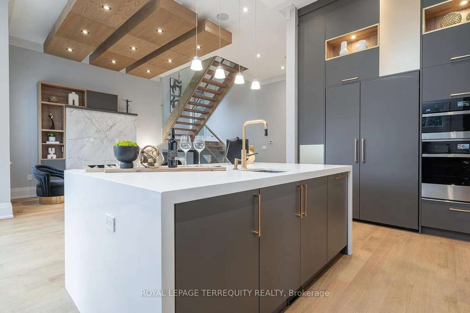 Photo 4 of 45 Seaton Drive, Aurora, Aurora Highlands — HOMEH