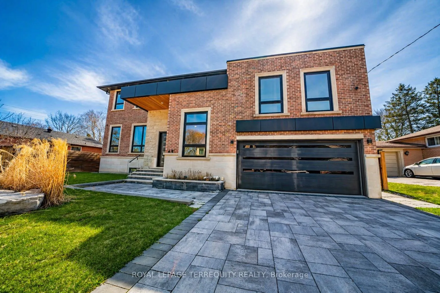 Photo 19 of 45 Seaton Drive, Aurora, Aurora Highlands — HOMEH