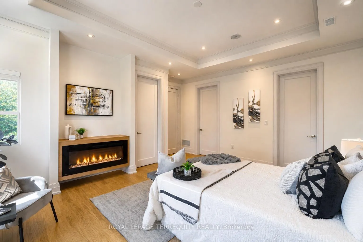 Photo 43 of 45 Seaton Drive, Aurora, Aurora Highlands — HOMEH