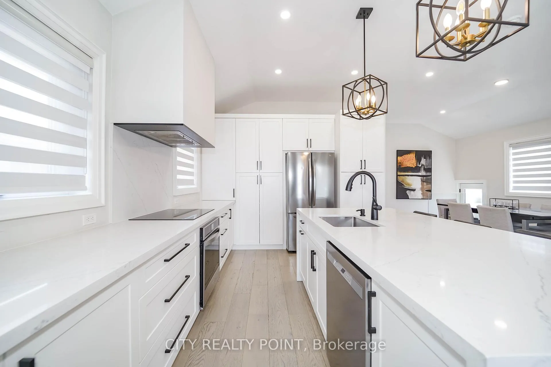 Photo 7 of 1371 Ogden Avenue, Mississauga, Lakeview — HOMEH