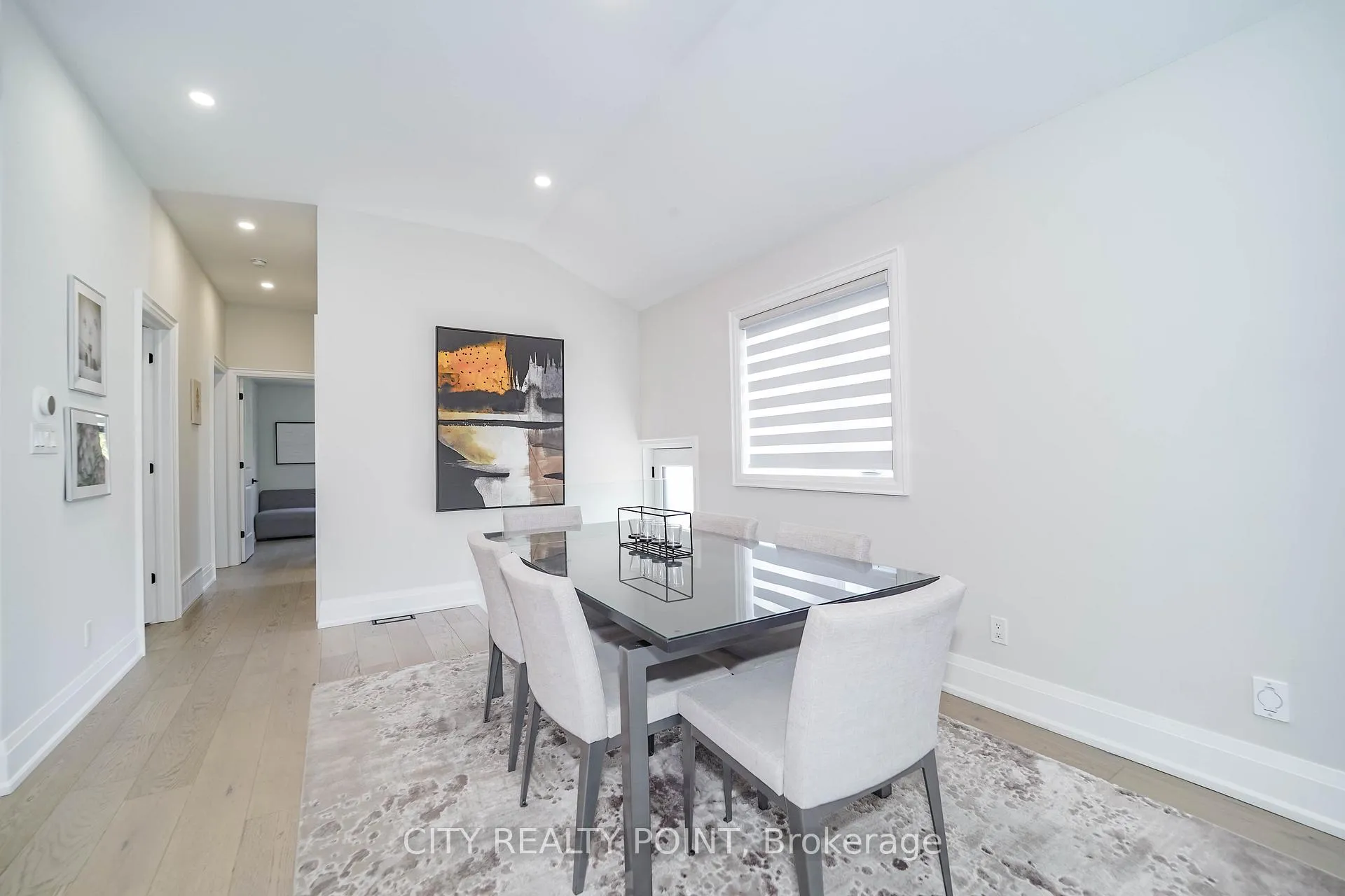 Photo 13 of 1371 Ogden Avenue, Mississauga, Lakeview — HOMEH