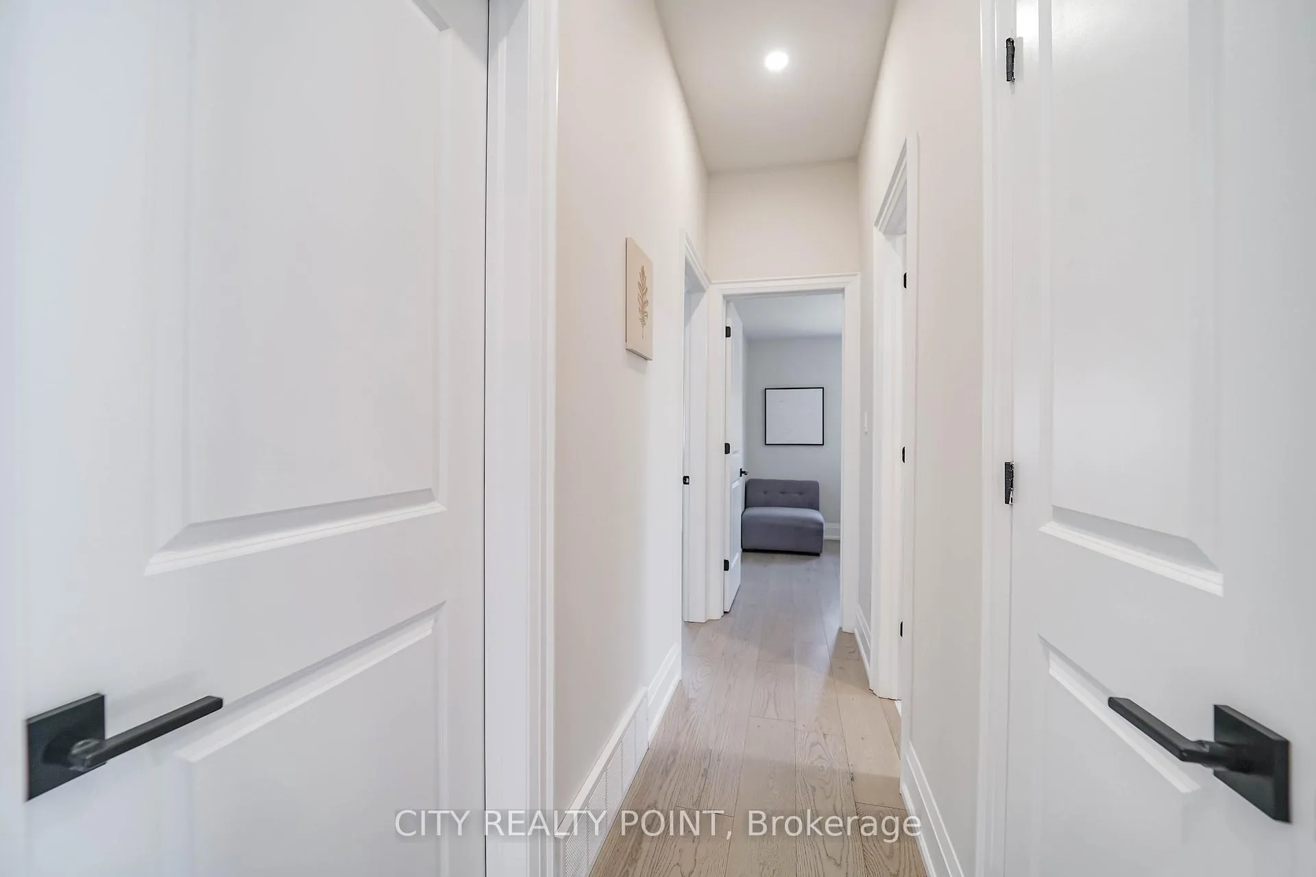 Photo 14 of 1371 Ogden Avenue, Mississauga, Lakeview — HOMEH