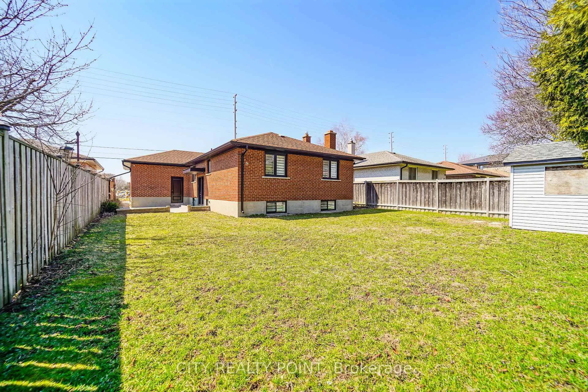 Photo 20 of 1371 Ogden Avenue, Mississauga, Lakeview — HOMEH