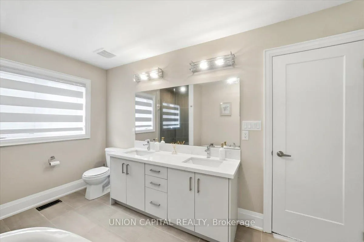 Photo 16 of 75 Bethpage Crescent, Newmarket, Glenway Estates — HOMEH
