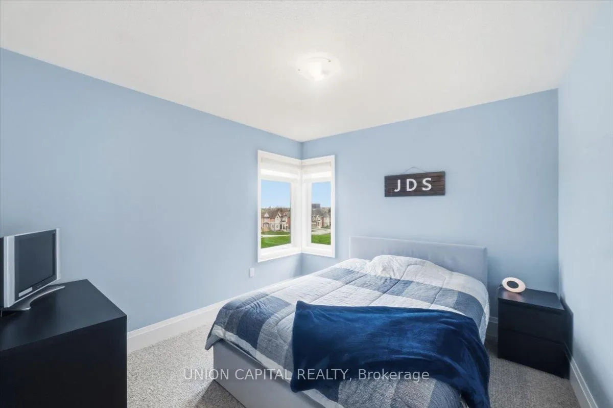 Photo 17 of 75 Bethpage Crescent, Newmarket, Glenway Estates — HOMEH