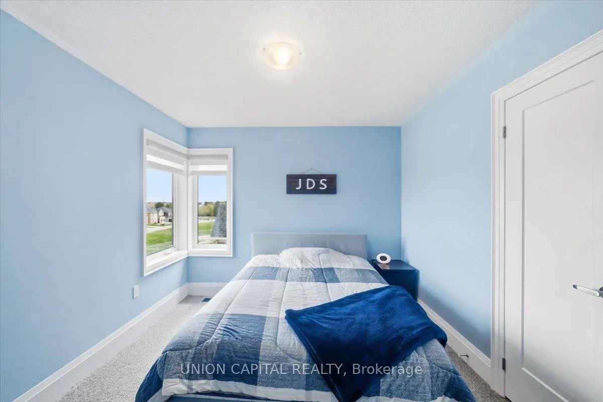 Photo 19 of 75 Bethpage Crescent, Newmarket, Glenway Estates — HOMEH