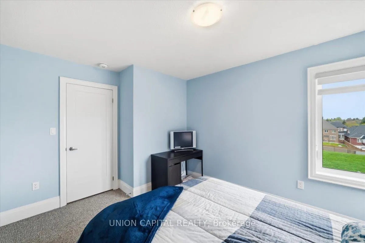Photo 22 of 75 Bethpage Crescent, Newmarket, Glenway Estates — HOMEH