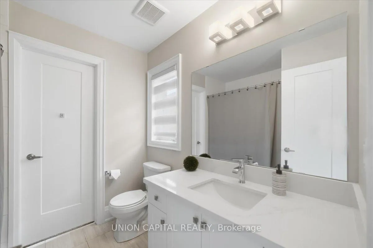 Photo 32 of 75 Bethpage Crescent, Newmarket, Glenway Estates — HOMEH