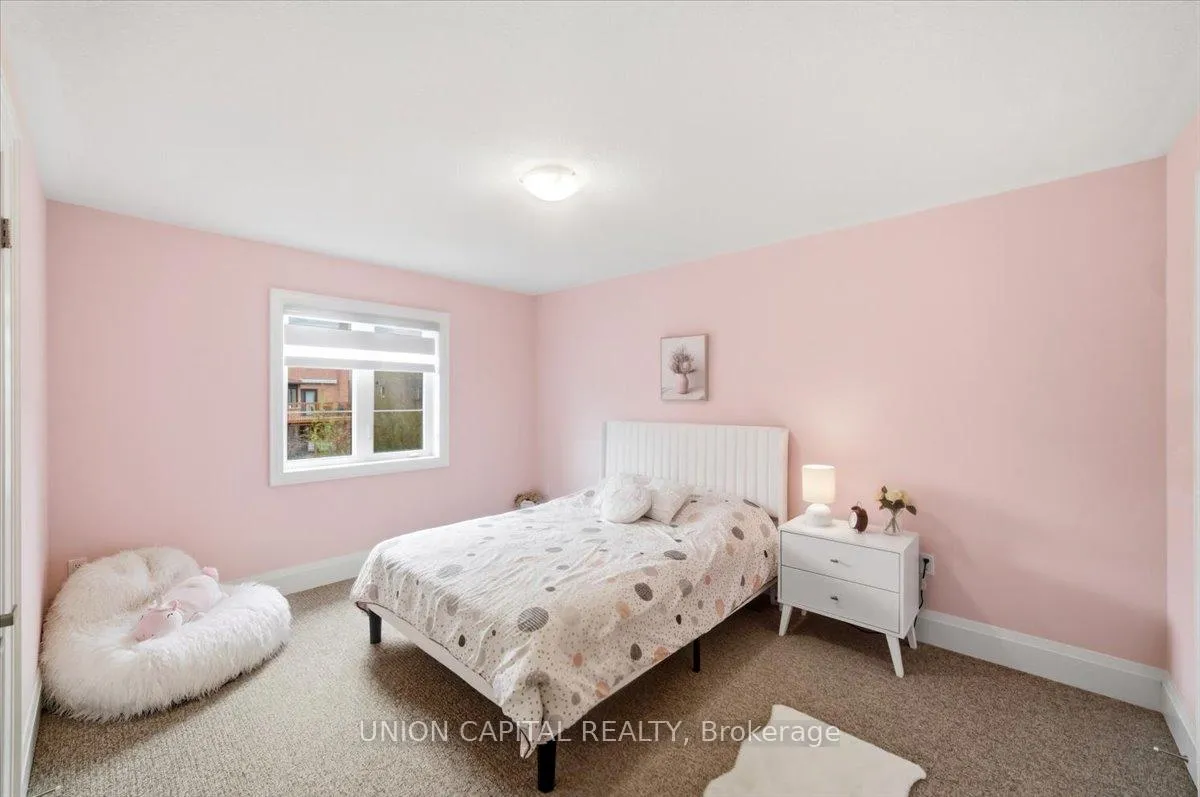 Photo 33 of 75 Bethpage Crescent, Newmarket, Glenway Estates — HOMEH