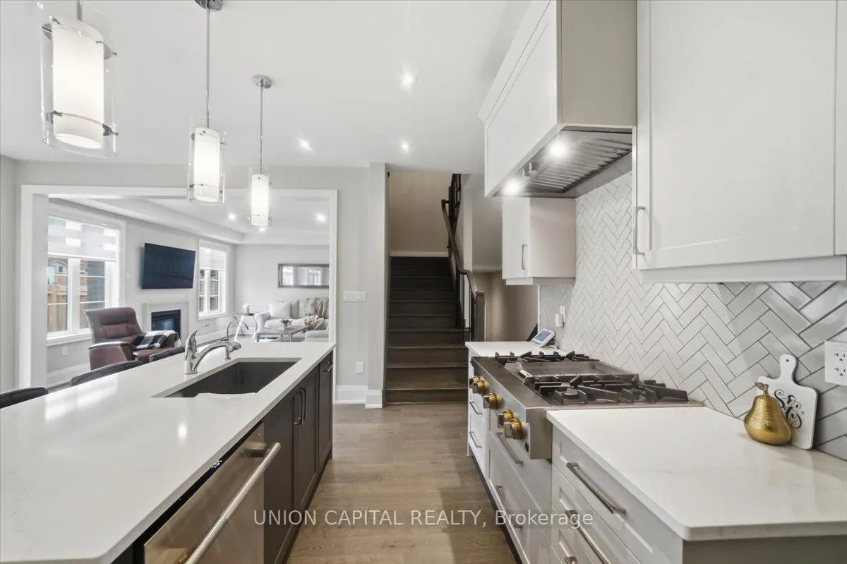 Photo 44 of 75 Bethpage Crescent, Newmarket, Glenway Estates — HOMEH