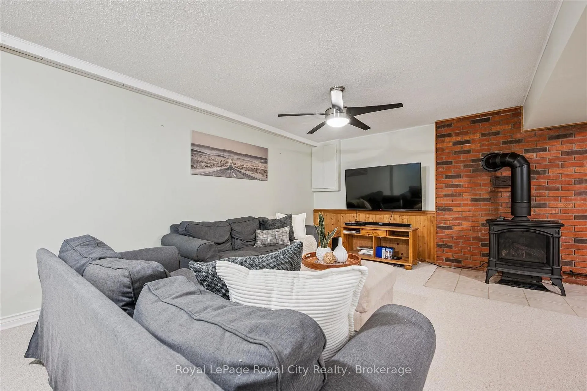 Photo 27 of 256 West Acres Drive, Guelph, Willow West/Sugarbush/West Acres — HOMEH