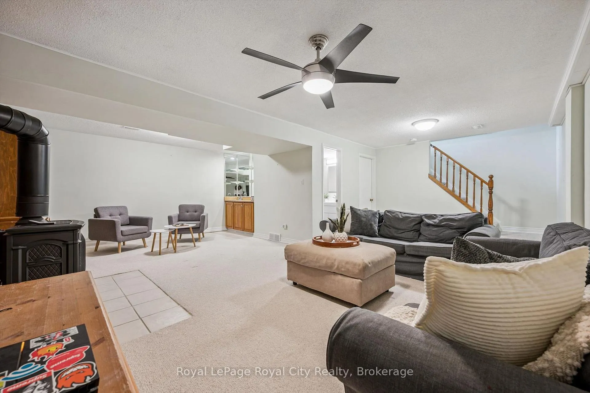Photo 29 of 256 West Acres Drive, Guelph, Willow West/Sugarbush/West Acres — HOMEH
