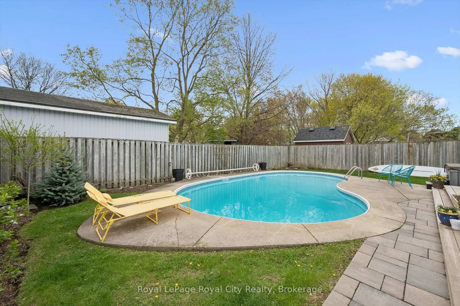 Photo 36 of 256 West Acres Drive, Guelph, Willow West/Sugarbush/West Acres — HOMEH