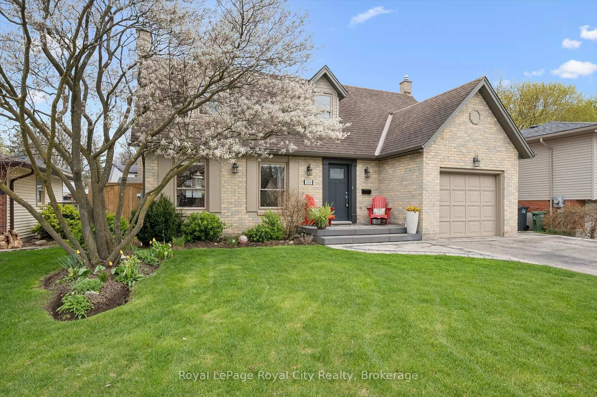 Photo 42 of 256 West Acres Drive, Guelph, Willow West/Sugarbush/West Acres — HOMEH