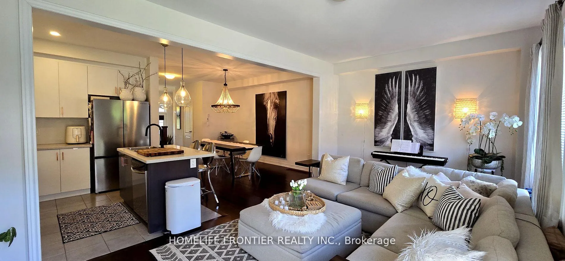 Photo 6 of 200 Roy Harper Avenue, Aurora, Rural Aurora — HOMEH