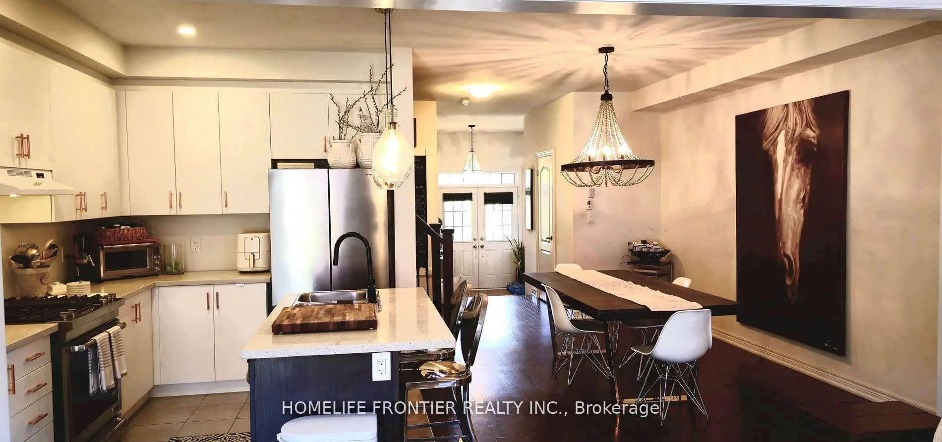 Photo 7 of 200 Roy Harper Avenue, Aurora, Rural Aurora — HOMEH