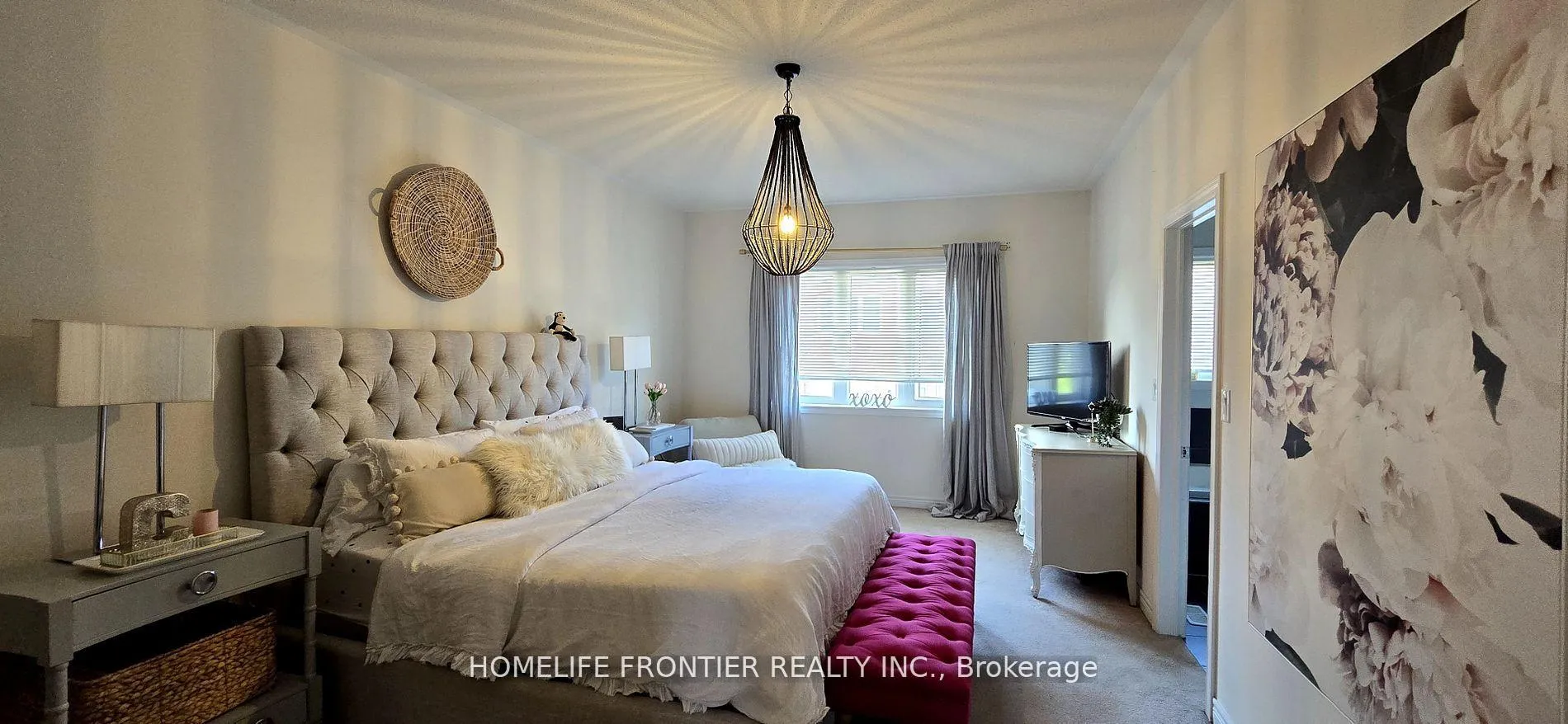 Photo 14 of 200 Roy Harper Avenue, Aurora, Rural Aurora — HOMEH