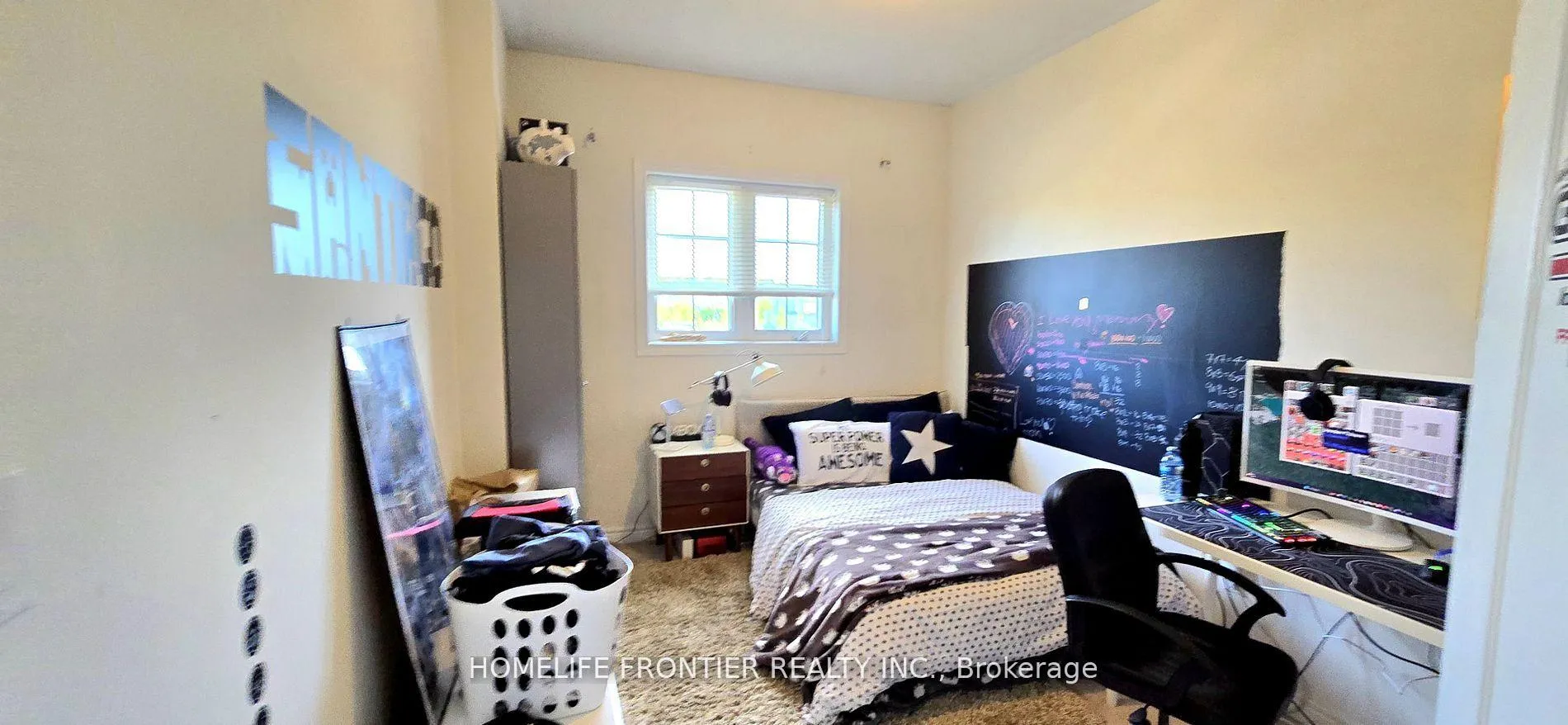 Photo 18 of 200 Roy Harper Avenue, Aurora, Rural Aurora — HOMEH