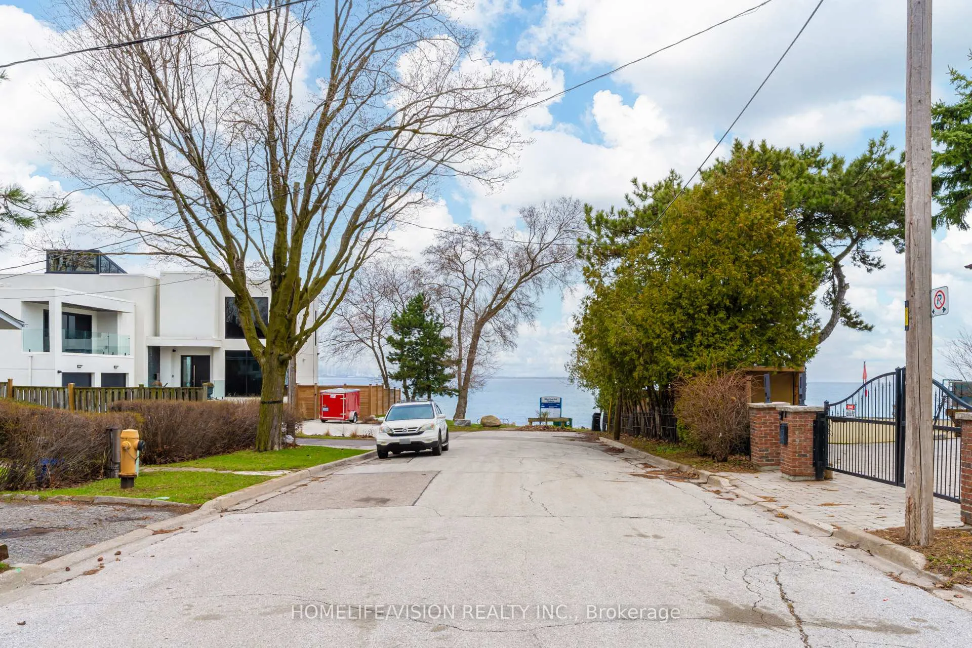 Photo 24 of 26 Miles Road, Etobicoke, Mimico — HOMEH