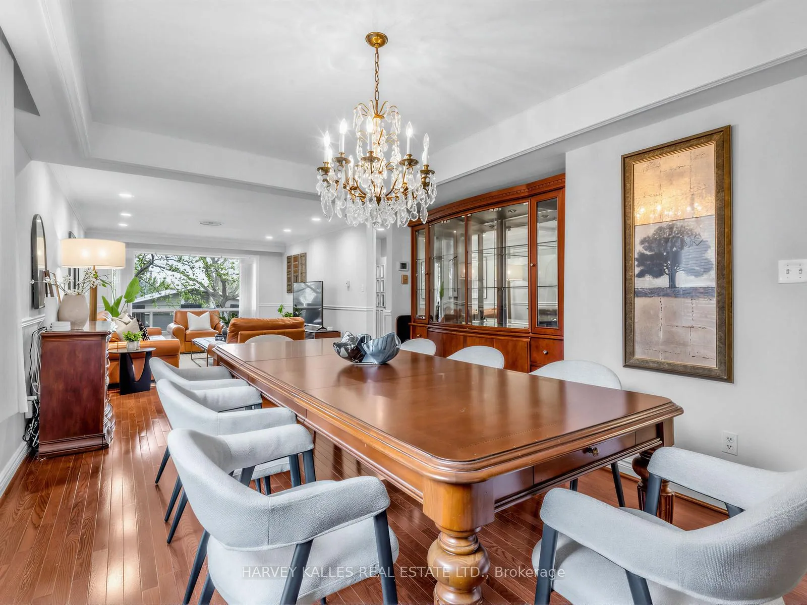 Photo 10 of 71 Prue Avenue, Toronto, Englemount-Lawrence — HOMEH