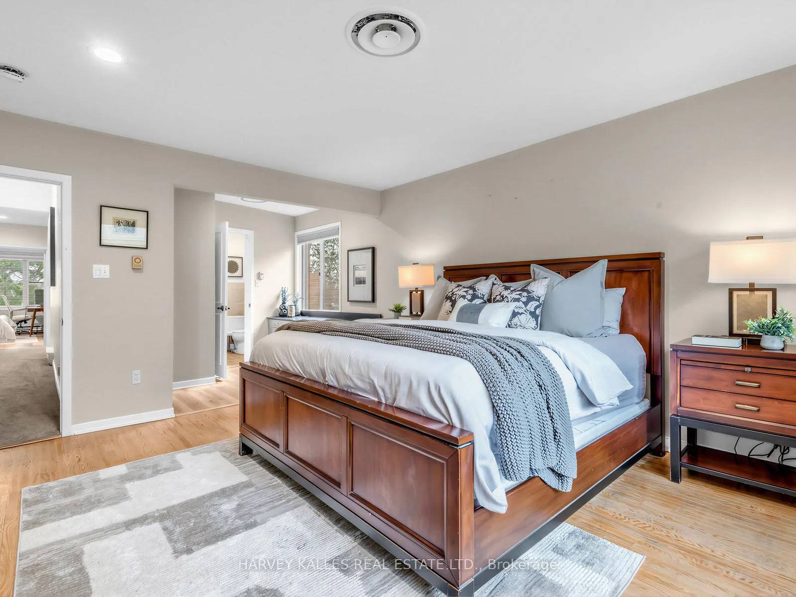 Photo 19 of 71 Prue Avenue, Toronto, Englemount-Lawrence — HOMEH