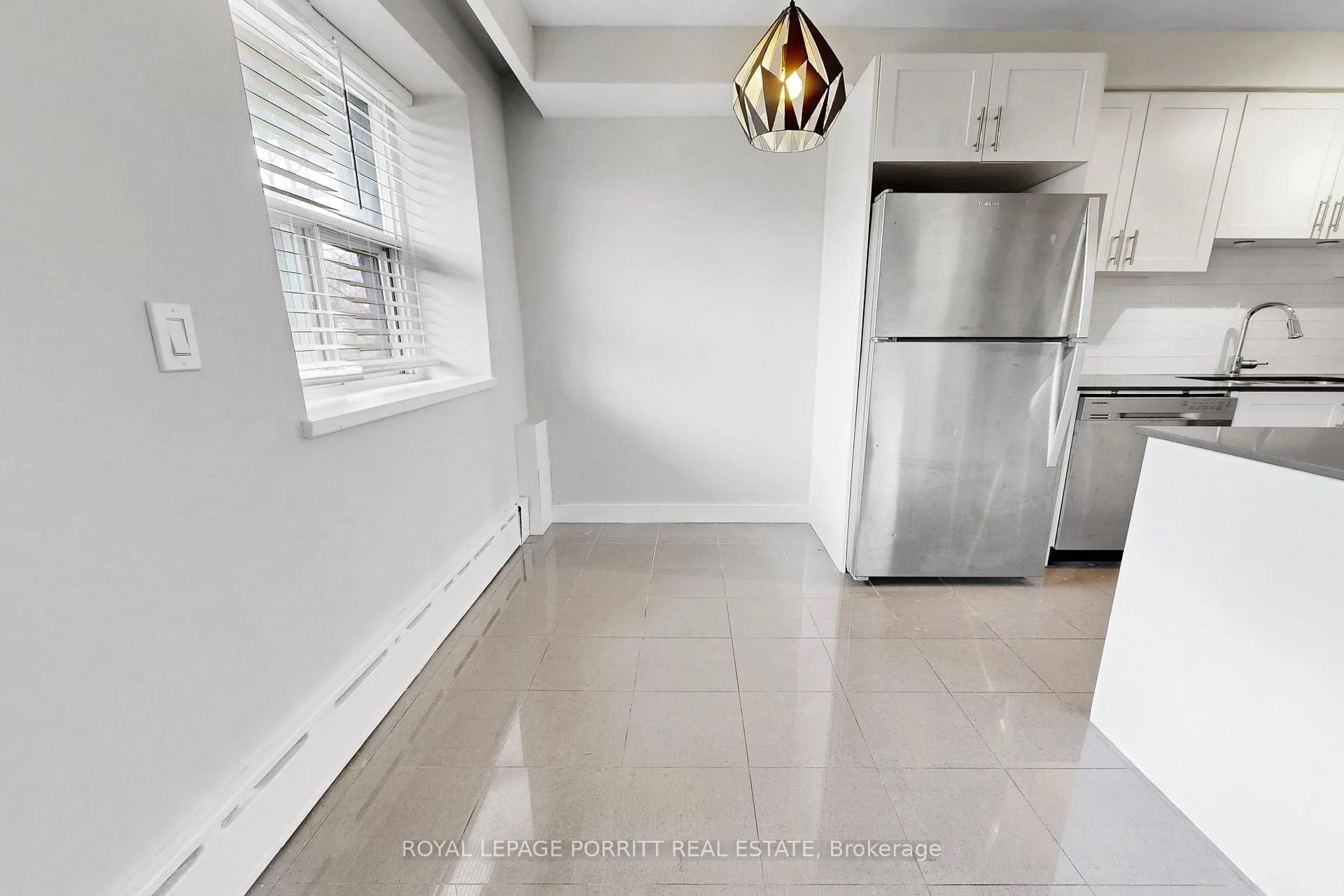 Photo 13 of Unit 5, 2 Superior Avenue, Etobicoke, Mimico — HOMEH
