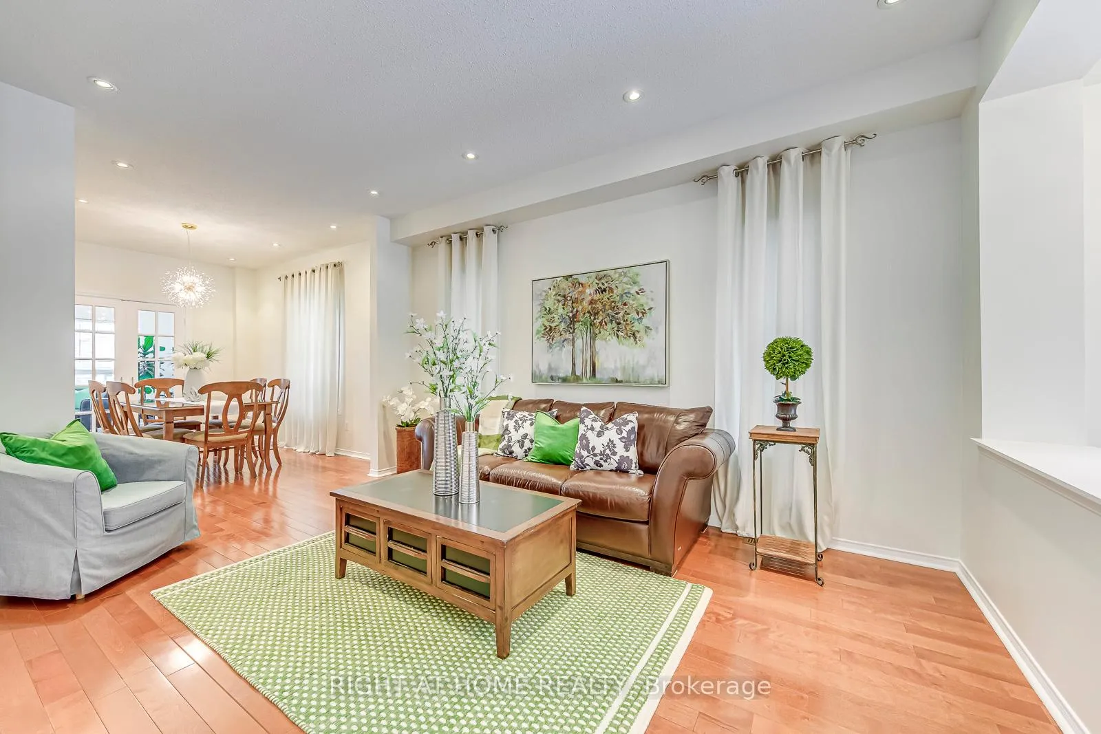 Photo 6 of 5041 Dubonet Drive, Mississauga, Churchill Meadows — HOMEH
