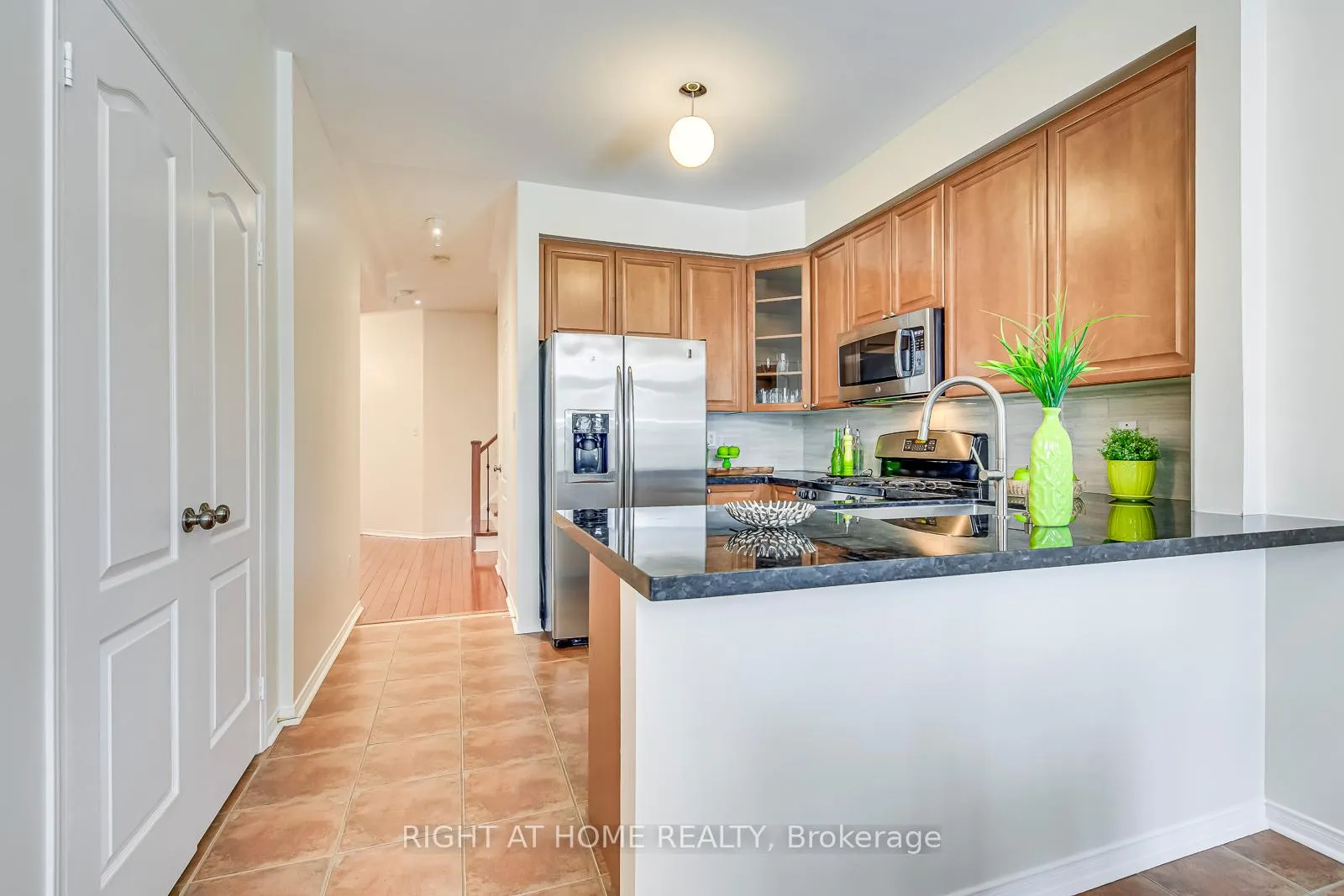 Photo 15 of 5041 Dubonet Drive, Mississauga, Churchill Meadows — HOMEH