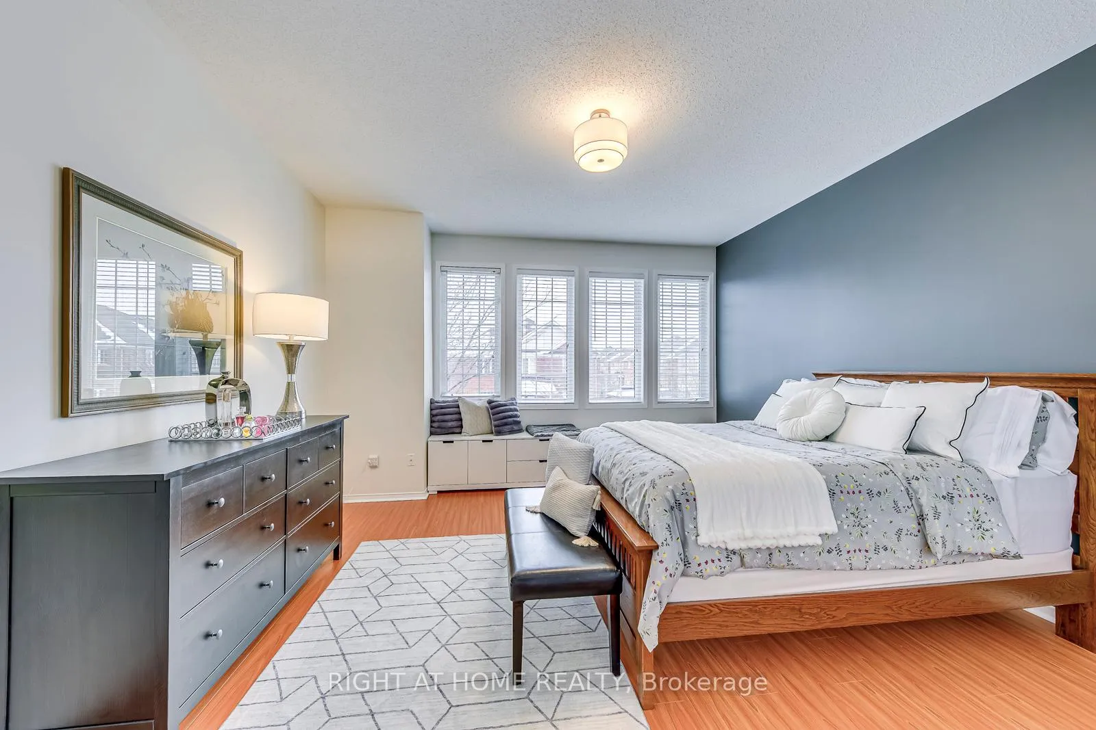 Photo 19 of 5041 Dubonet Drive, Mississauga, Churchill Meadows — HOMEH