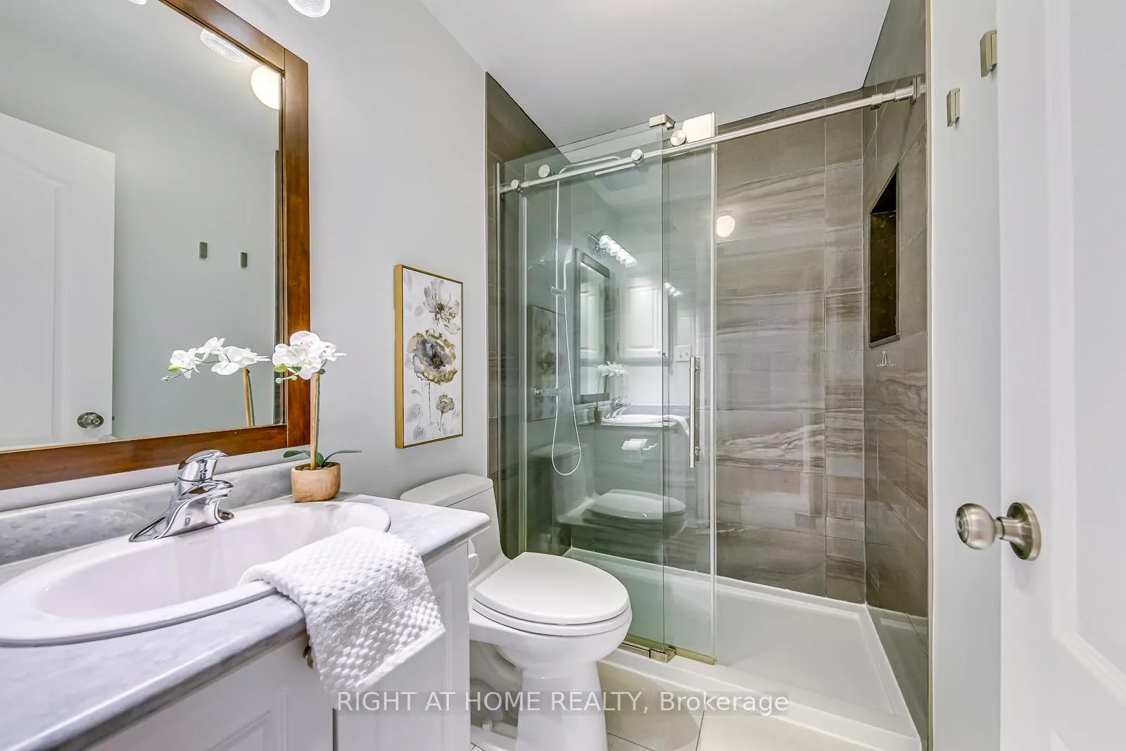 Photo 26 of 5041 Dubonet Drive, Mississauga, Churchill Meadows — HOMEH