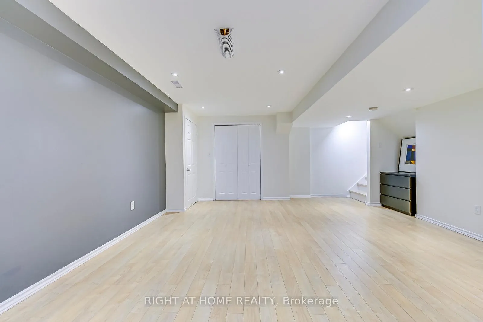 Photo 28 of 5041 Dubonet Drive, Mississauga, Churchill Meadows — HOMEH