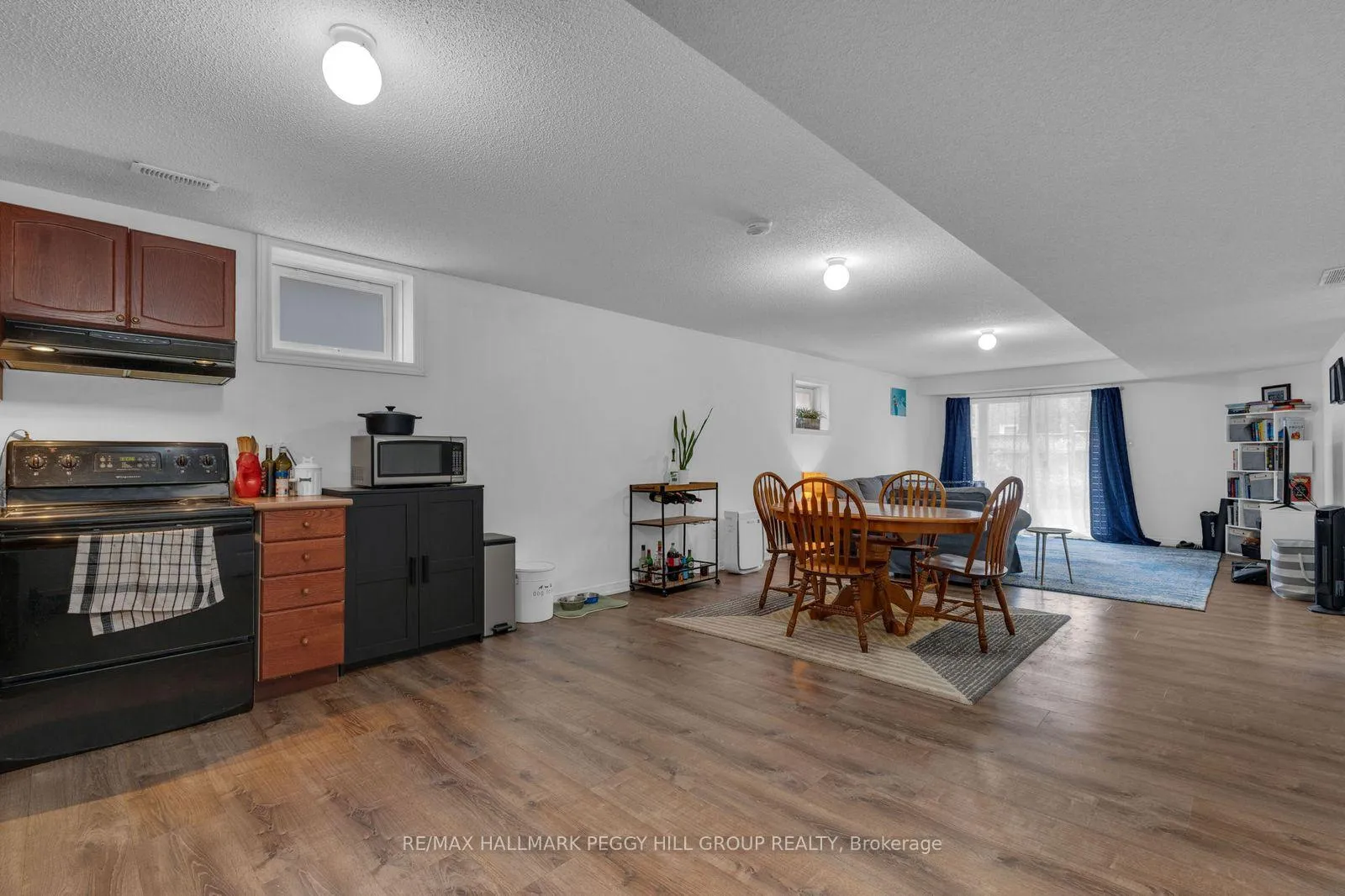 Photo 5 of Unit Lower, 194 Country Lane, Barrie, Painswick South — HOMEH