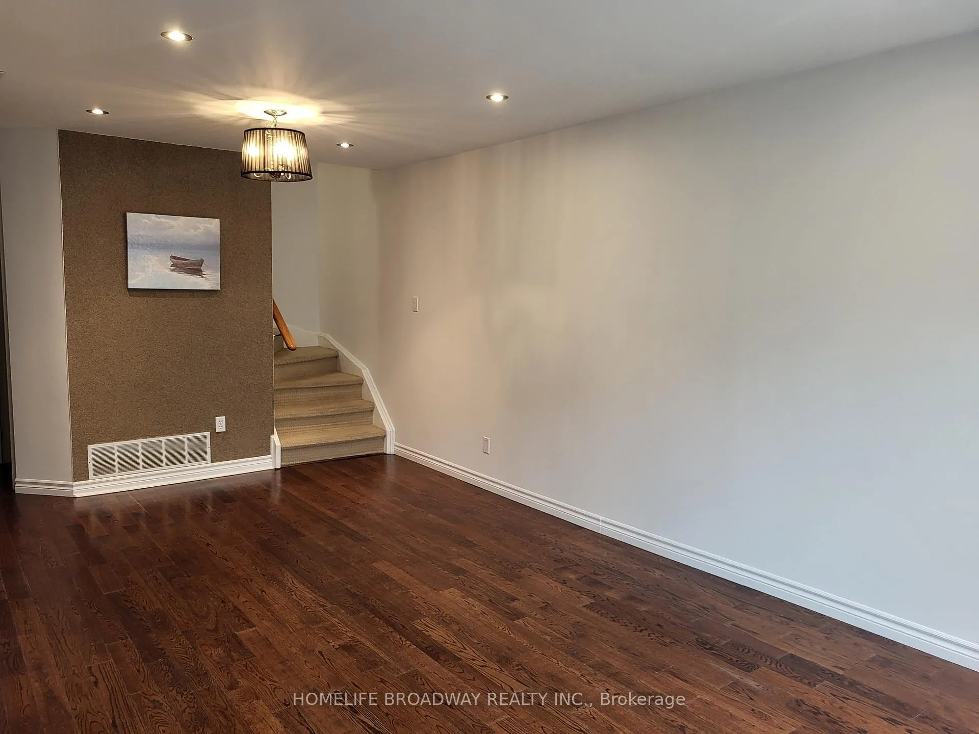 Photo 2 of Unit 44, 151 Townsgate Drive, Vaughan, Crestwood-Springfarm-Yorkhill — HOMEH