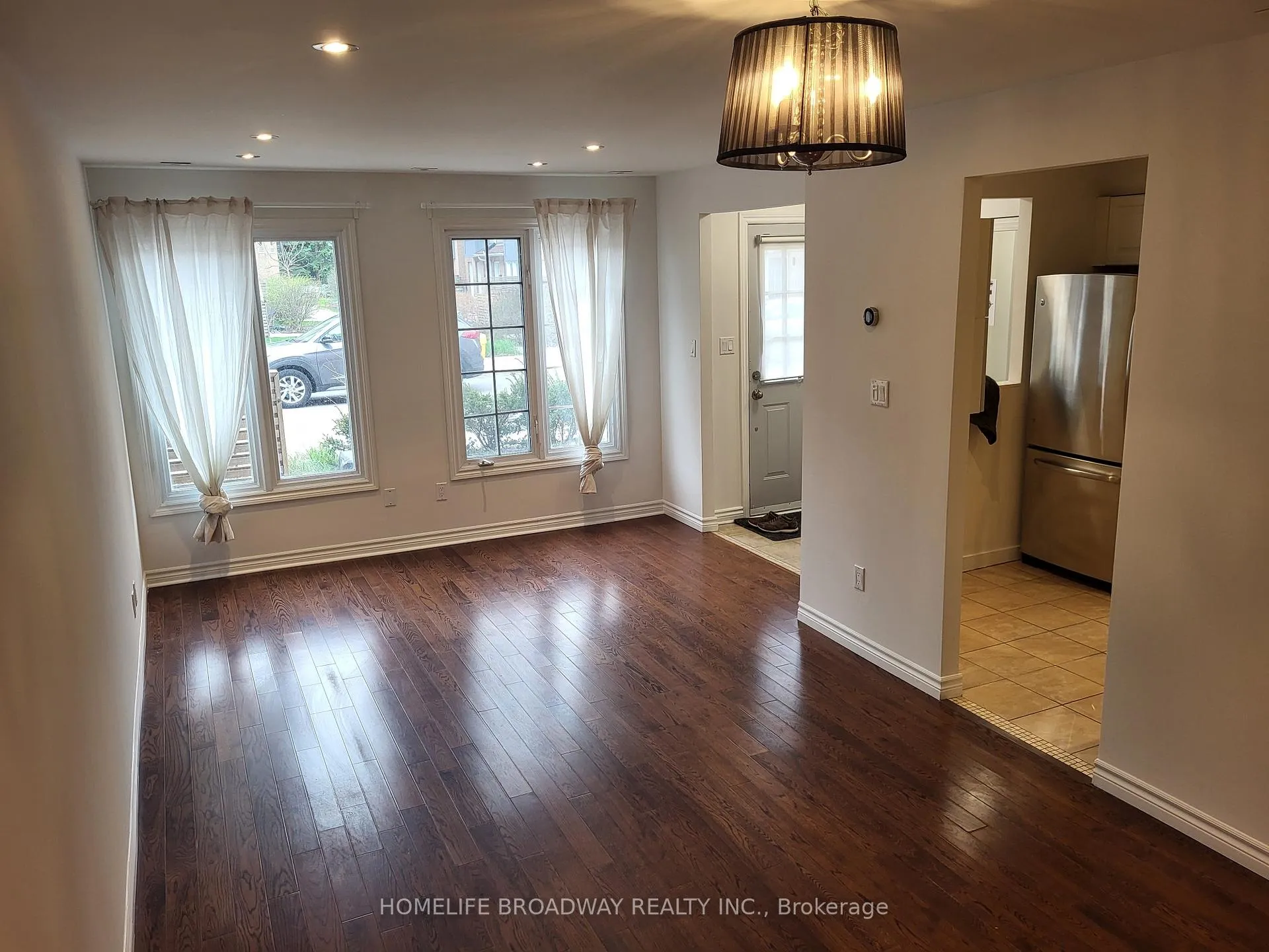 Photo 5 of Unit 44, 151 Townsgate Drive, Vaughan, Crestwood-Springfarm-Yorkhill — HOMEH