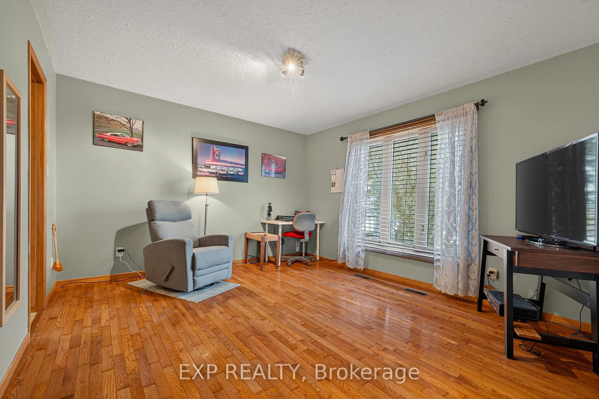 Photo 8 of 733036 Southgate 73, Southgate — HOMEH