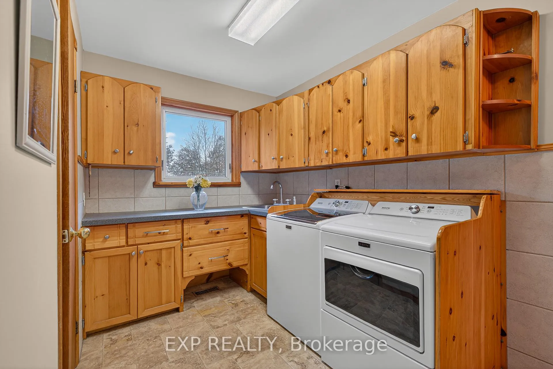 Photo 9 of 733036 Southgate 73, Southgate — HOMEH