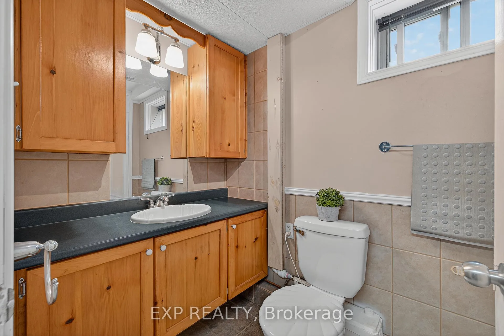 Photo 11 of 733036 Southgate 73, Southgate — HOMEH