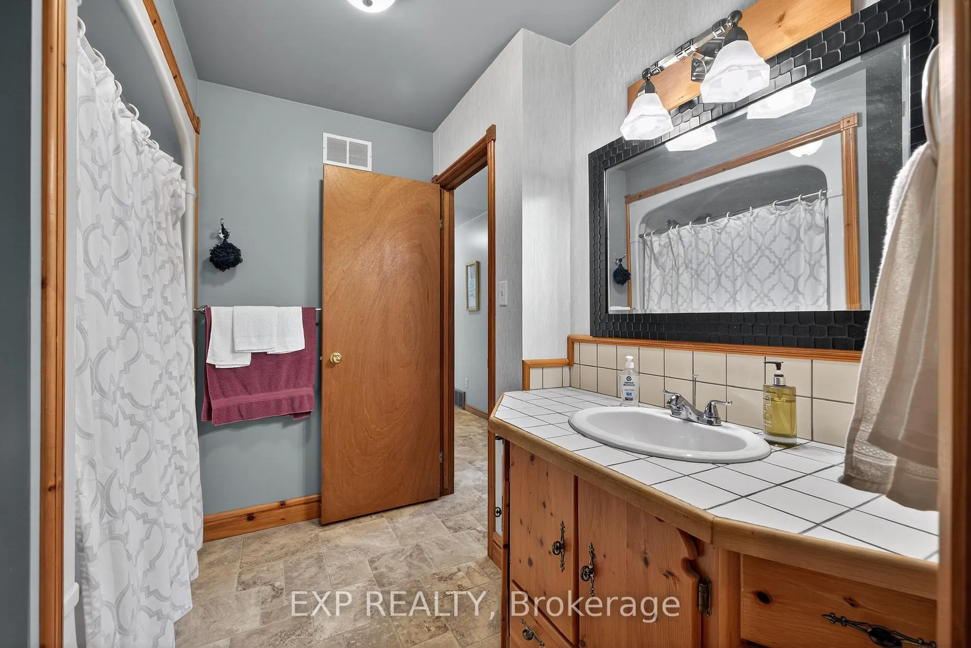 Photo 13 of 733036 Southgate 73, Southgate — HOMEH