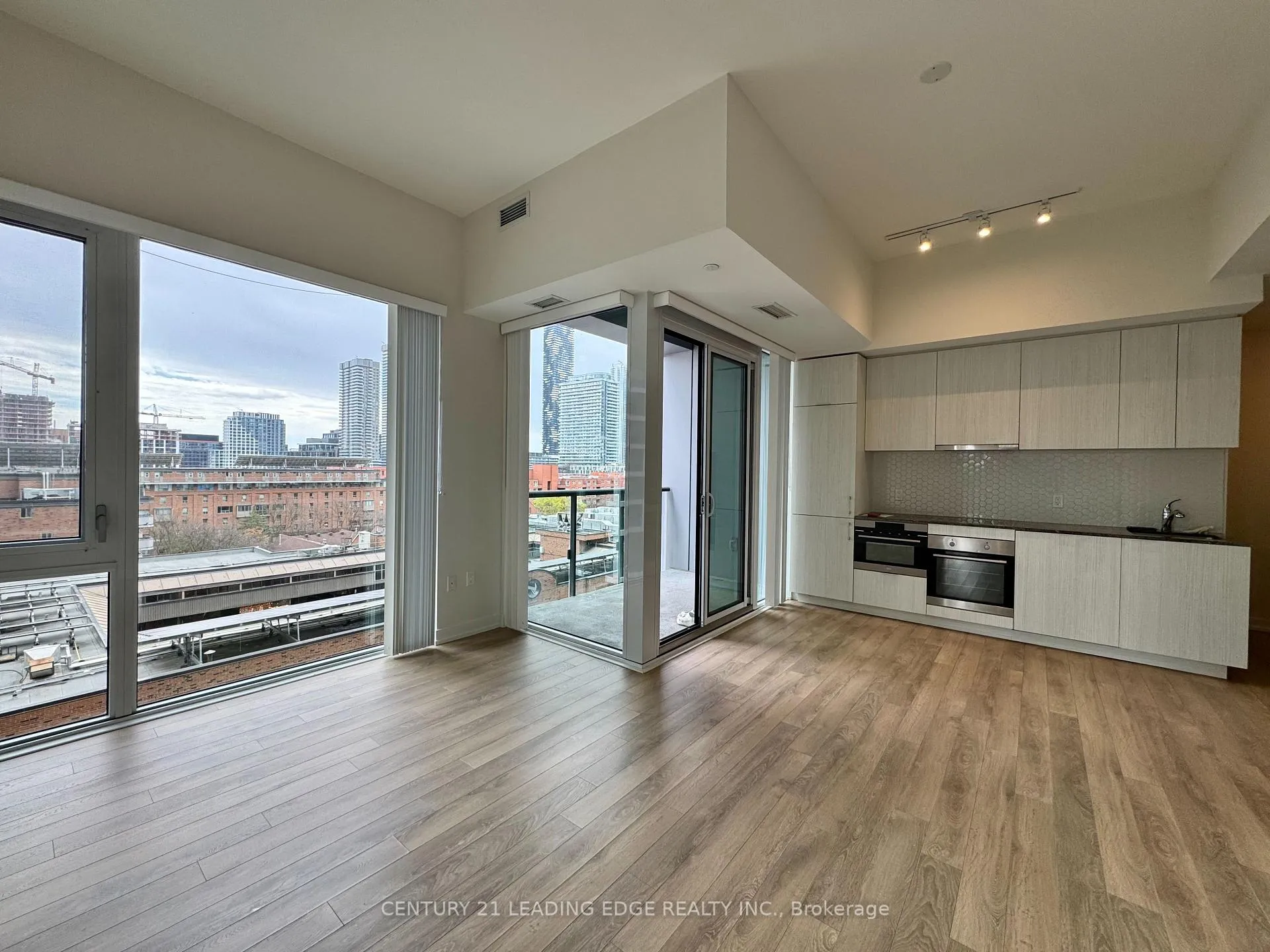 Photo 1 of Unit 718, 158 Front Street E, Toronto, Moss Park — HOMEH