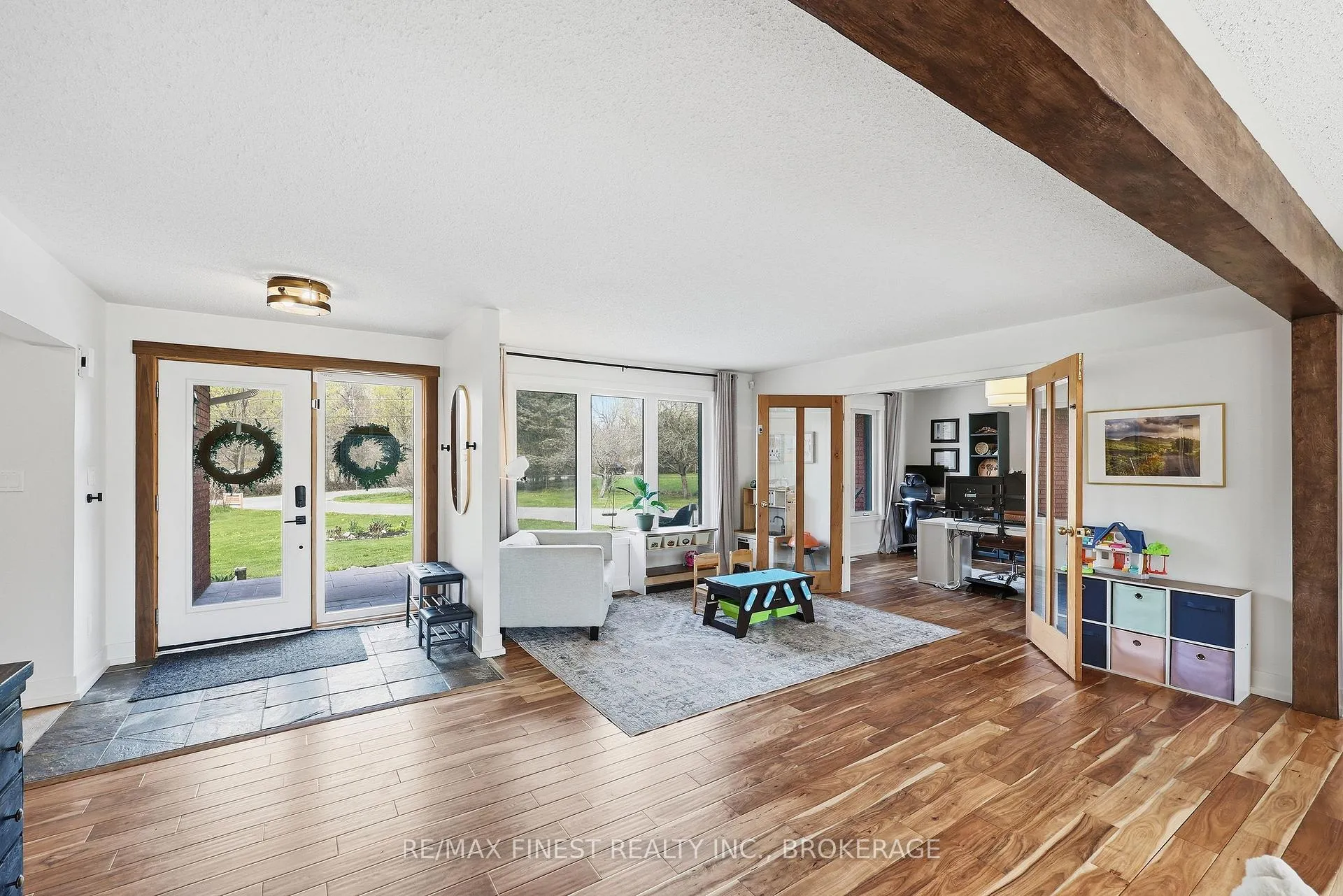 Photo 10 of 3010 Lakefield Drive, Frontenac, Frontenac South — HOMEH