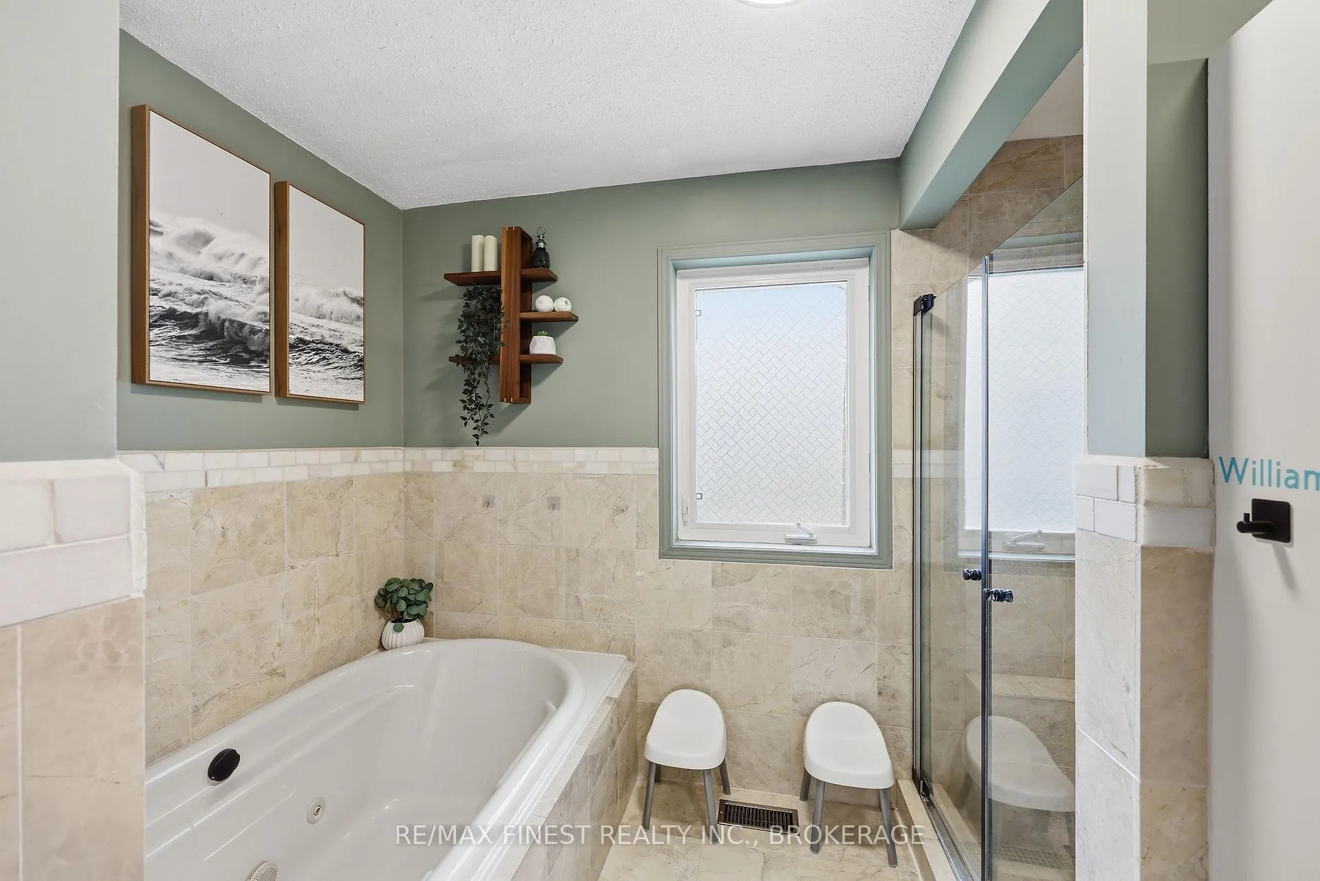 Photo 25 of 3010 Lakefield Drive, Frontenac, Frontenac South — HOMEH