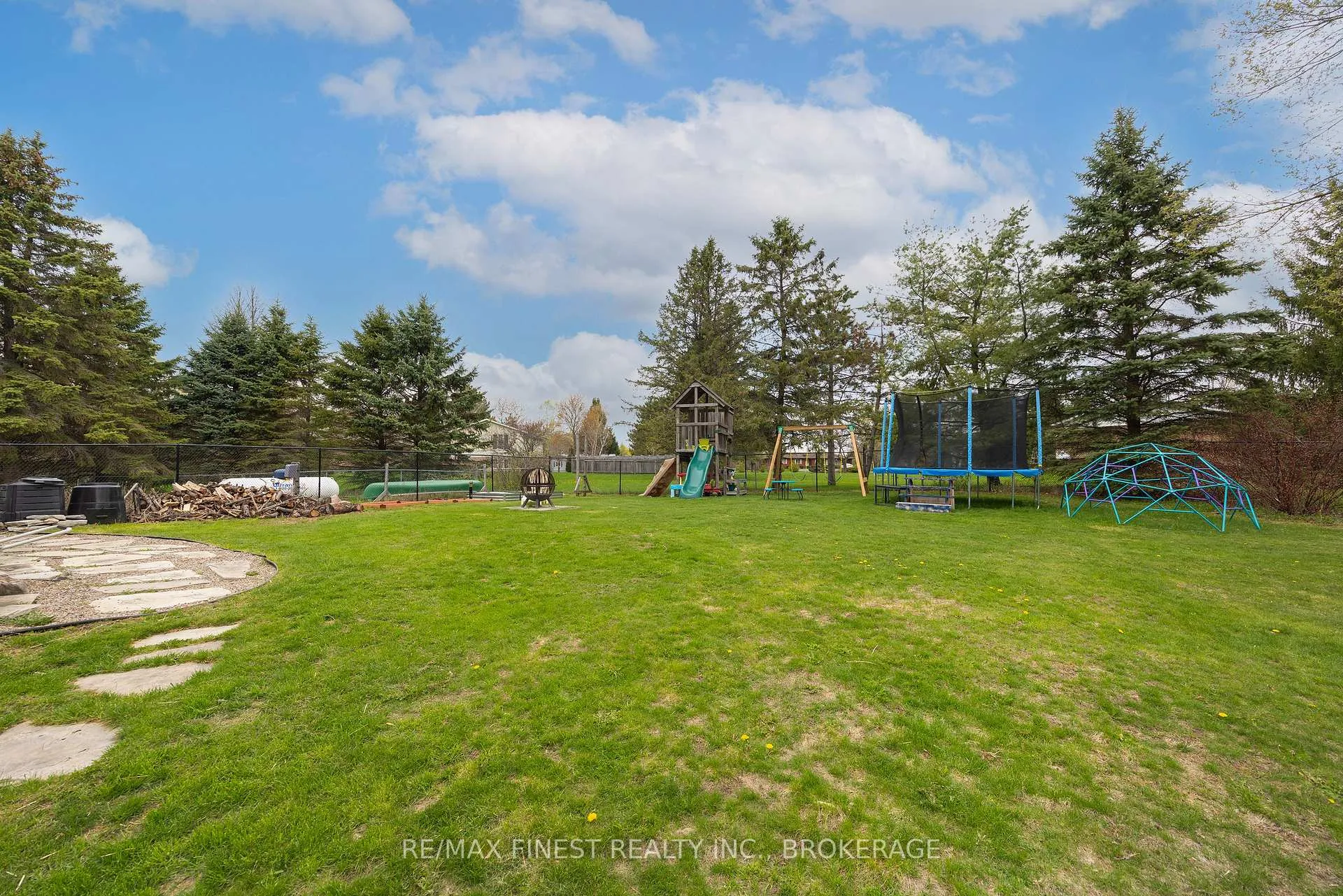 Photo 42 of 3010 Lakefield Drive, Frontenac, Frontenac South — HOMEH