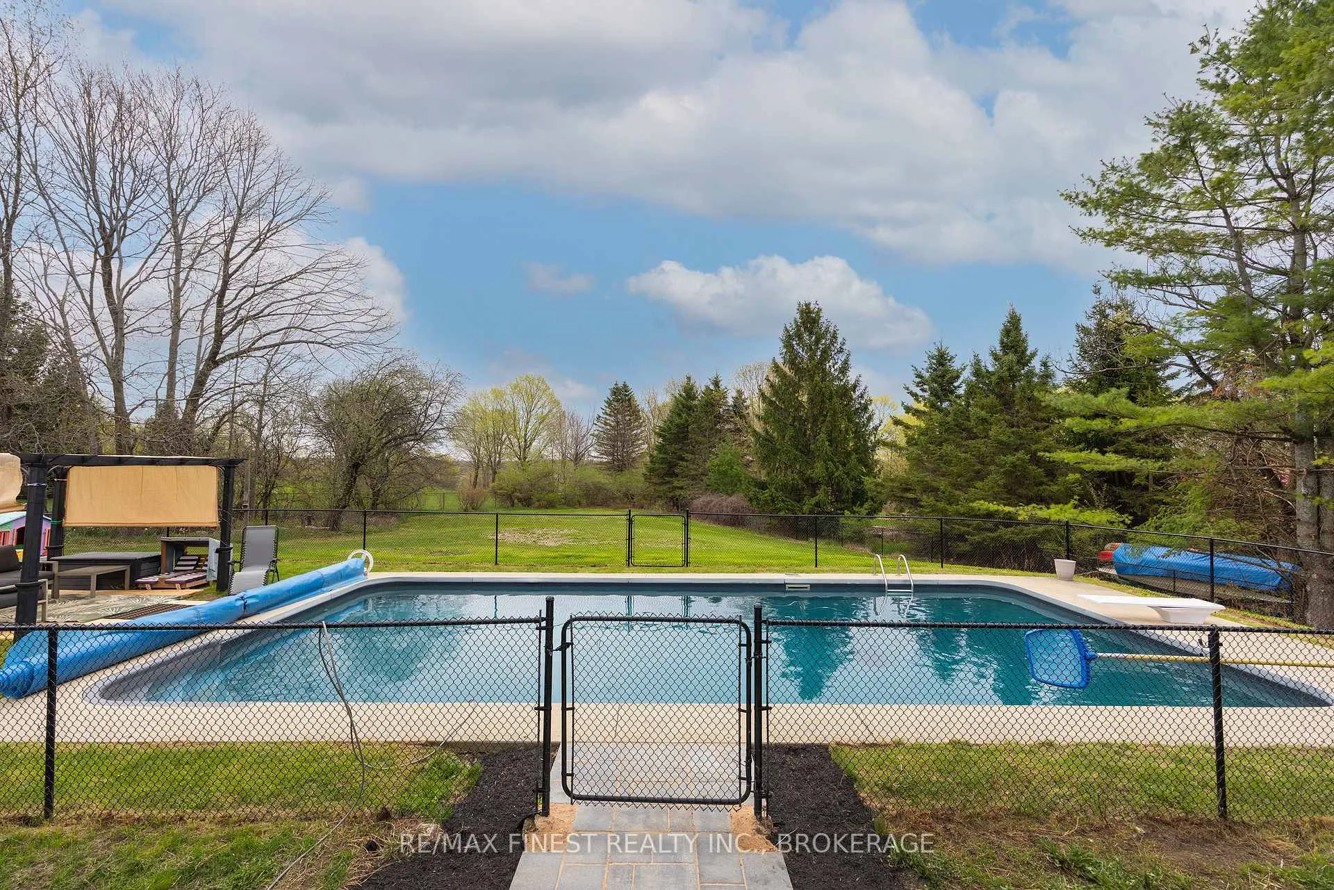 Photo 46 of 3010 Lakefield Drive, Frontenac, Frontenac South — HOMEH