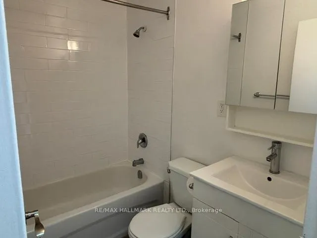 Photo 4 of Unit 2-504, 515 North Service Road, Mississauga, Cooksville — HOMEH