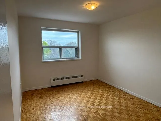 Photo 5 of Unit 2-504, 515 North Service Road, Mississauga, Cooksville — HOMEH